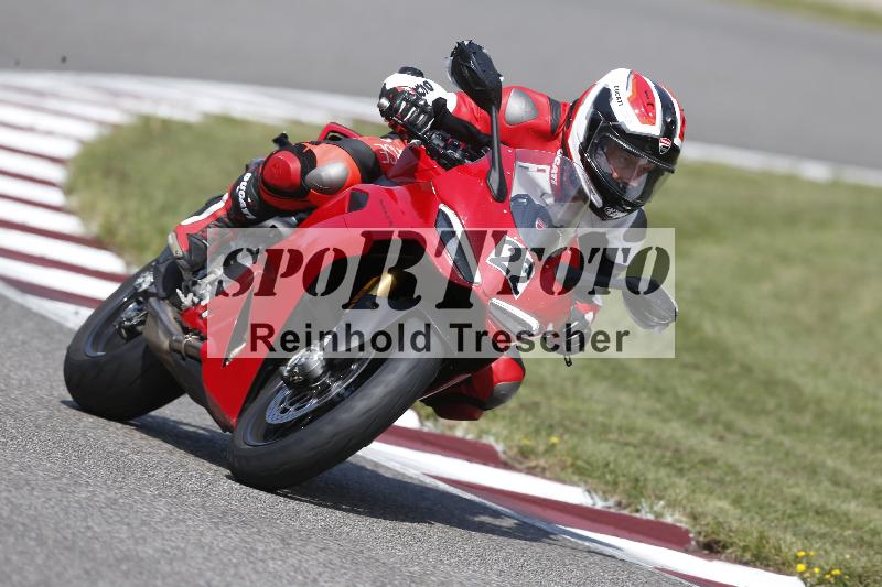 Archiv-2025/49 26.08.2025 Cornu Master School ADR/gruen-vert/22